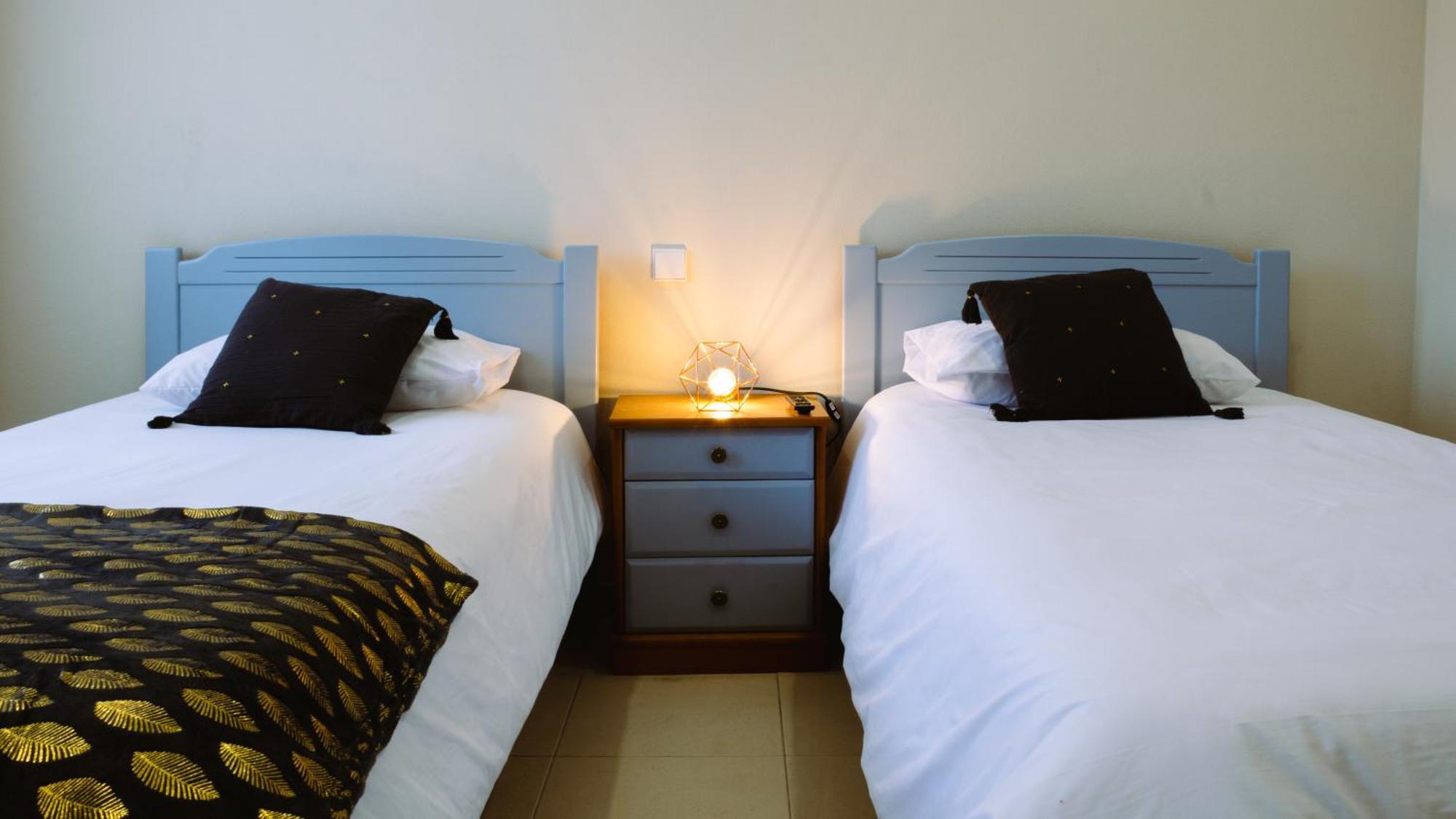 Cova De Lobo Hotel บาตาเลีย ภายนอก รูปภาพ